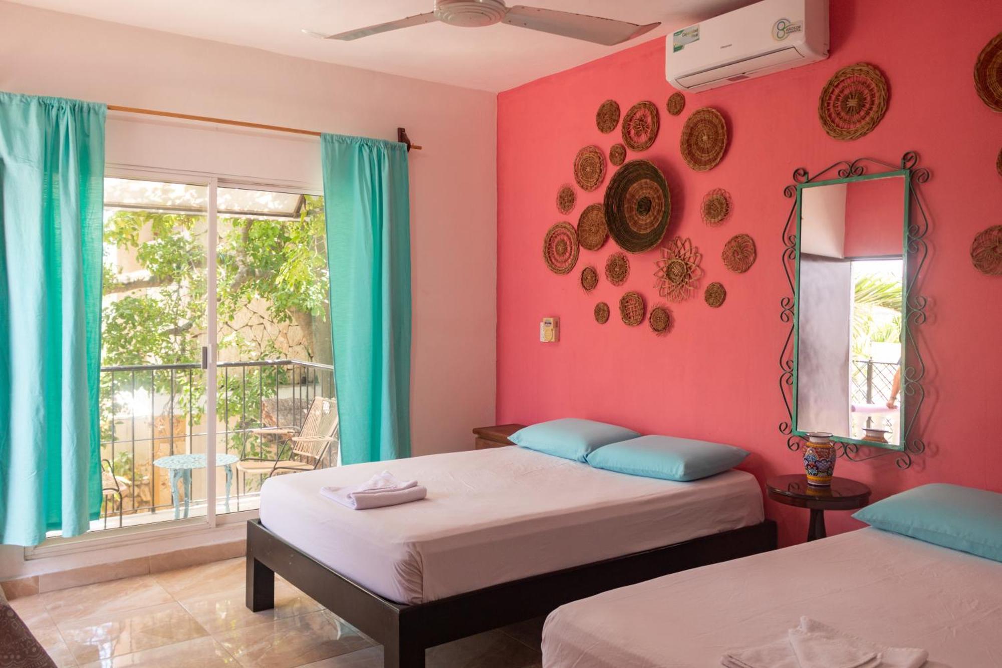 Hostal Tunich Naj & Hotel Valladolid  Eksteriør bilde