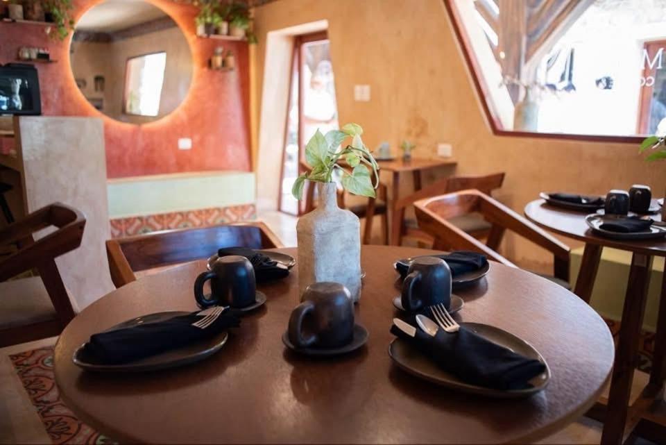 Hostal Tunich Naj & Hotel Valladolid  Eksteriør bilde